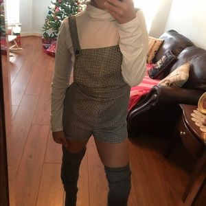 Forever 21 houndstooth overalls romper